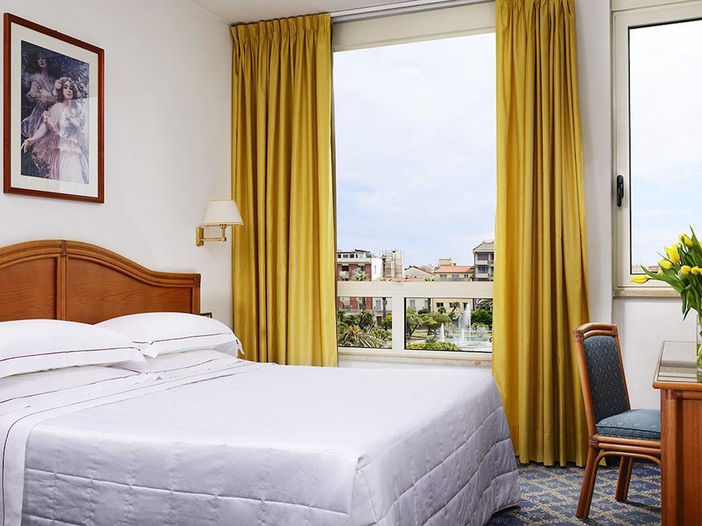 Hotel President Viareggio Esterno foto