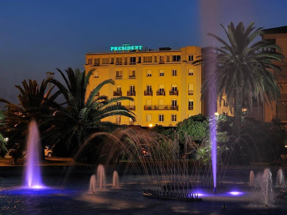 Hotel President Viareggio Esterno foto